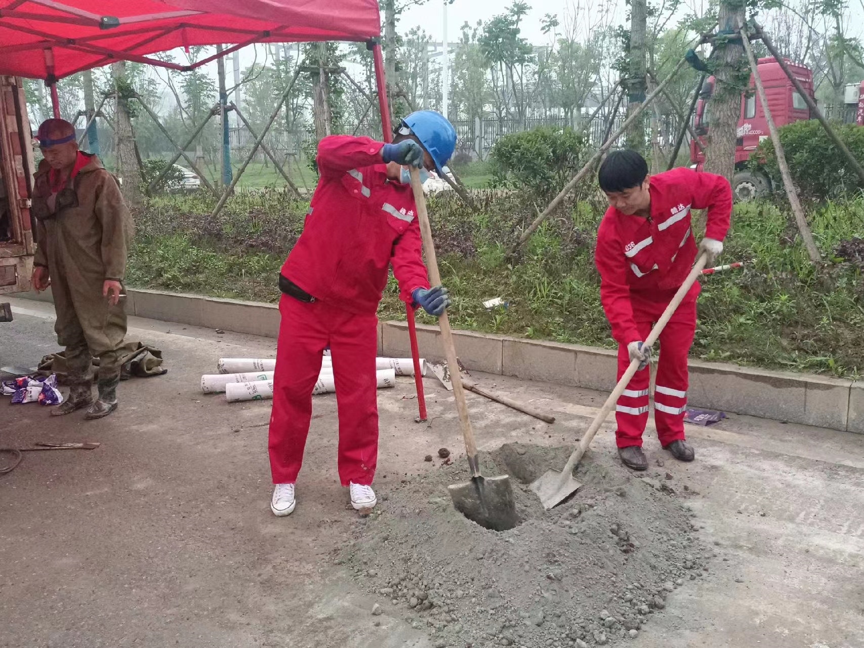 子长管道疏通哪家好】及时进行市政管道清淤